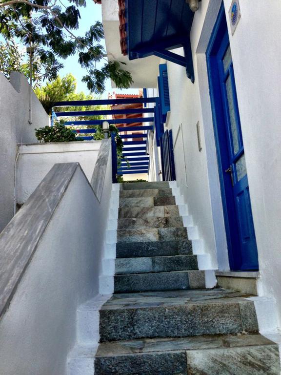 Idroussa Apartment Batsíon Exterior foto