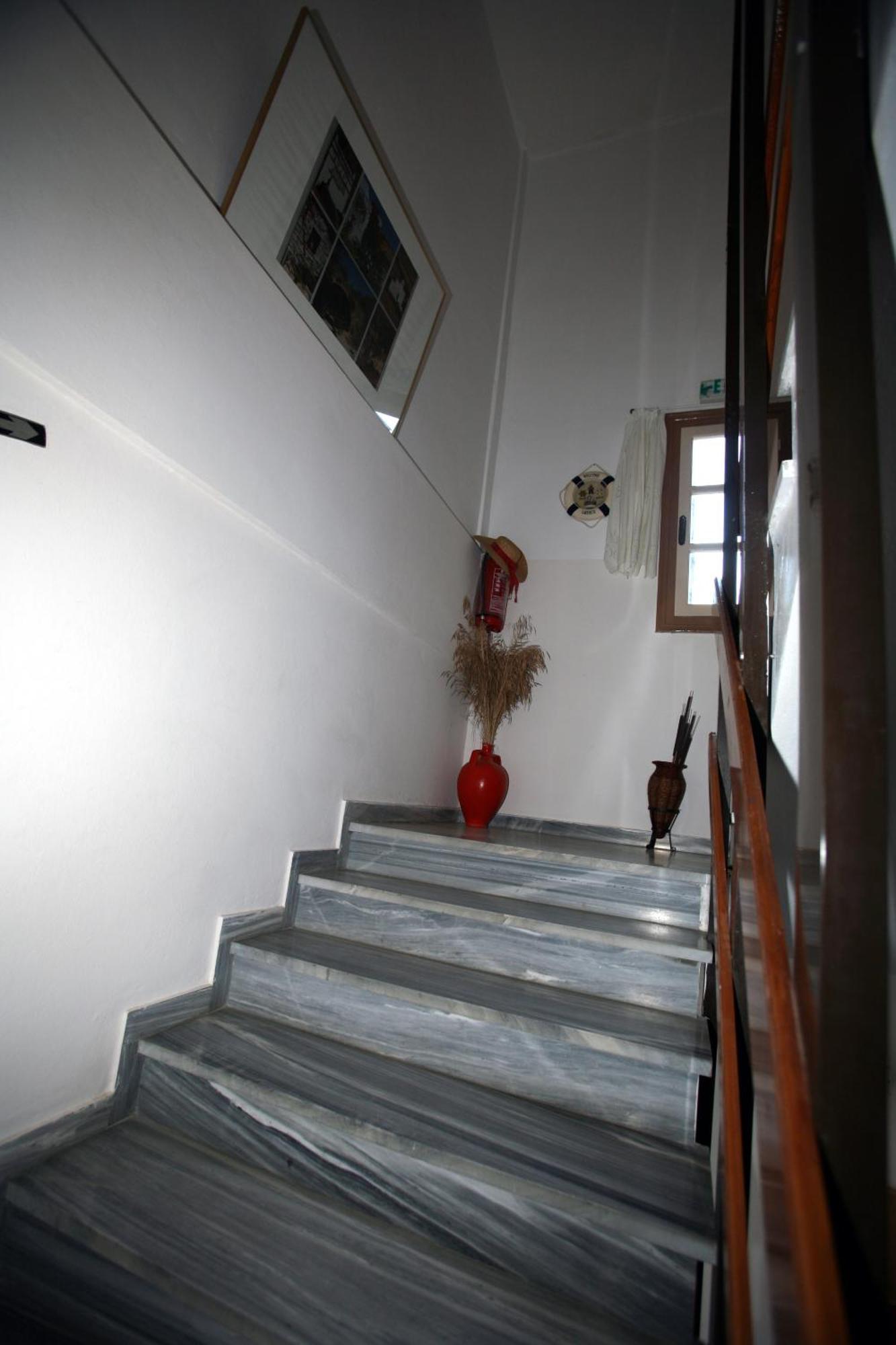 Idroussa Apartment Batsíon Exterior foto